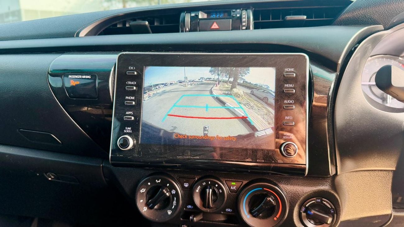 Toyota Hilux 2022| 2.8L DIESEL ENGINE | AT | RHD | HEAVY BULL BAR WITH LED FOCUSED LIGHTS | DUAL BULL BAR ANTENNA