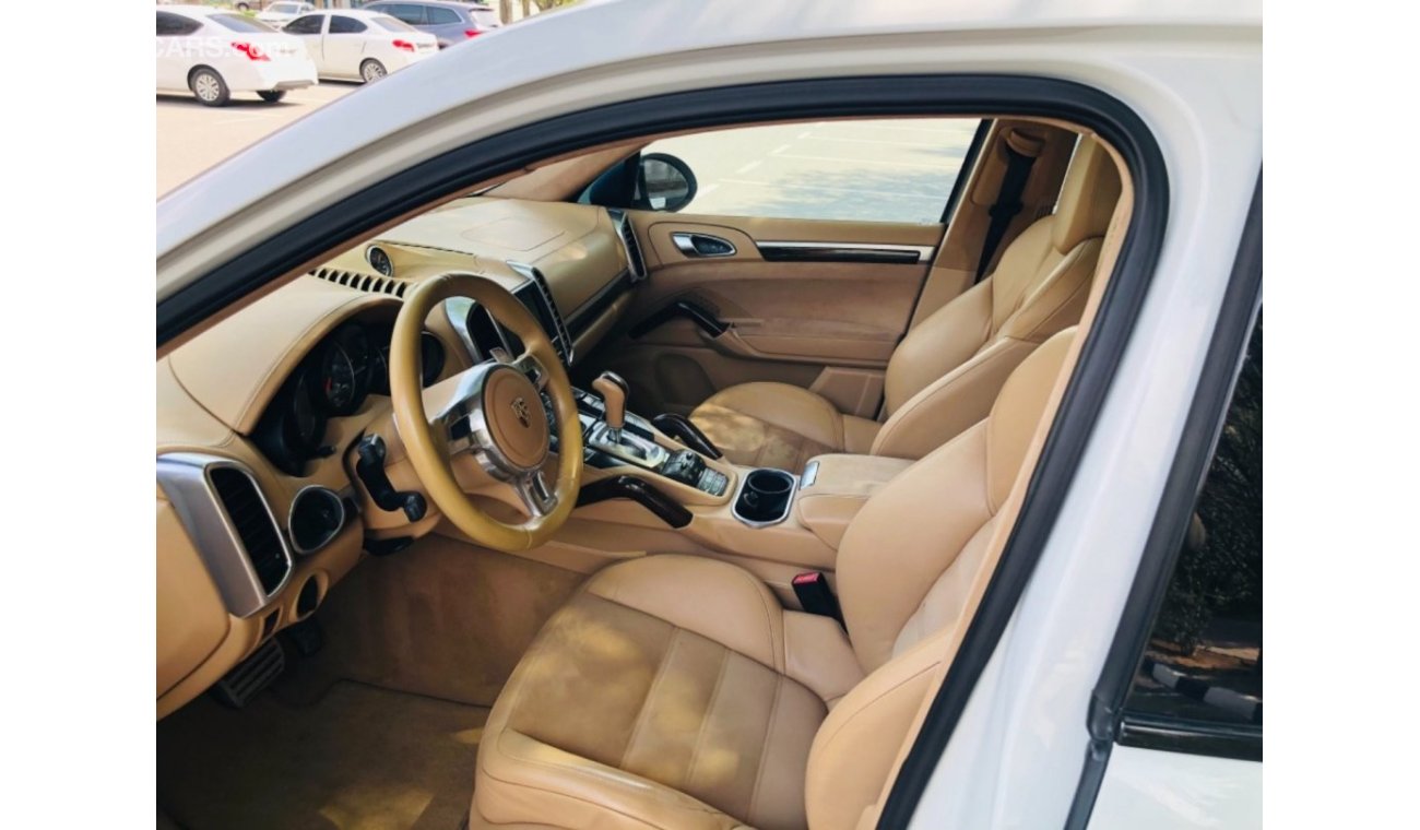 Porsche Cayenne MODEL 2013 GCC CAR PERFECT CONDITION INSIDE AND OUTSIDE