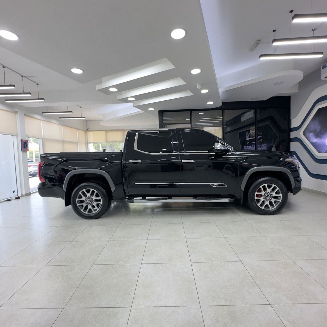 Toyota Tundra 1794 EDITION (NON GCC)