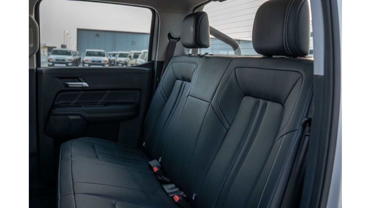 JMC Grand Avenue 2024 JMC Grand Avenue 2.3 DV 4X4 - Mica Green inside Black | Export Only