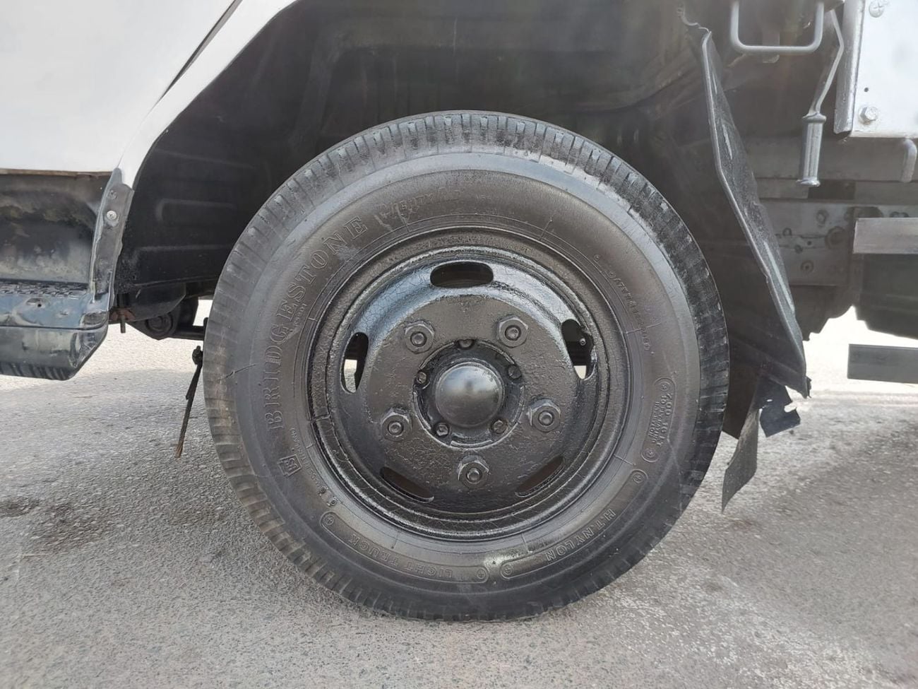 ميتسوبيشي فوسو كانتير (RAMADAN OFFER) MITSUBISHI CANTER TRUCK RHD 1988 MODEL 3.6 L DIESEL MANUAL(PM23190)