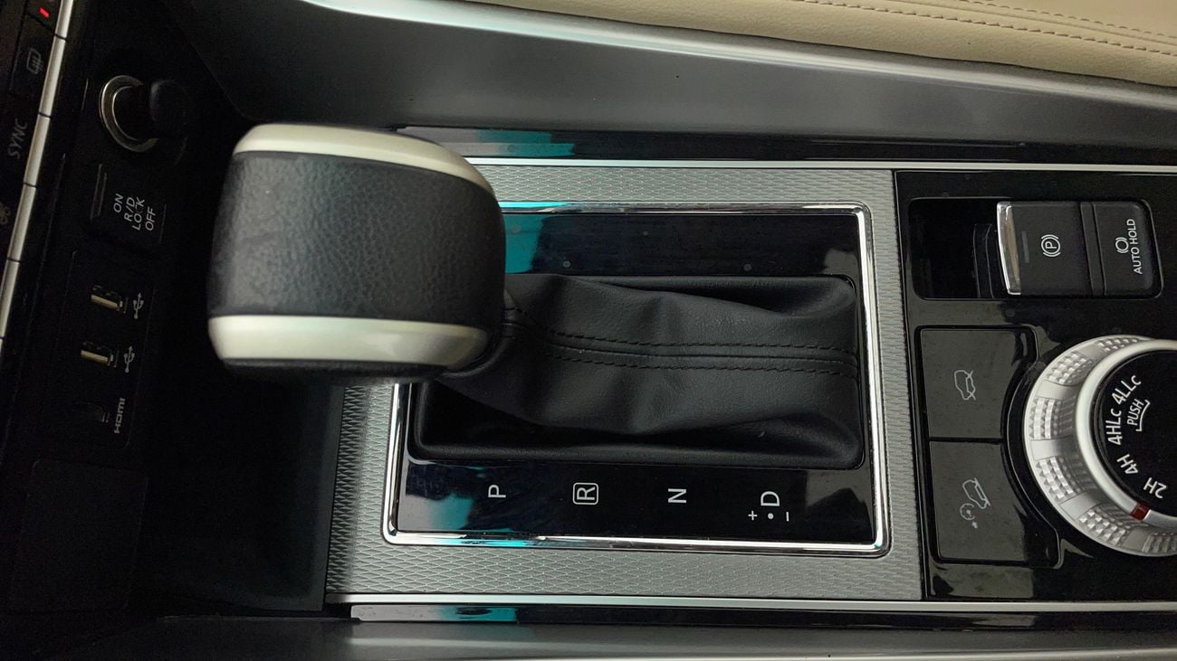 ميتسوبيشي مونتيرو سبورت GLS PREMIUM 3 | بدون دفعة مقدمة | اختبار القيادة في المنزل