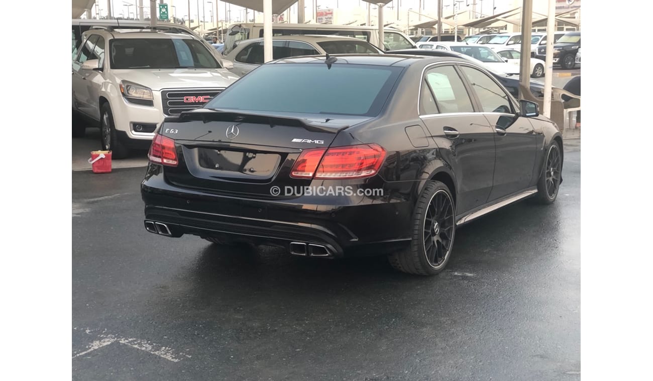 مرسيدس بنز E 63 AMG موديل 2010 محول 2016 حاله جيده من الداخل والخارج فل مواصفات بانوراما ومثبت سرعه وتحكم كهربي كامل و