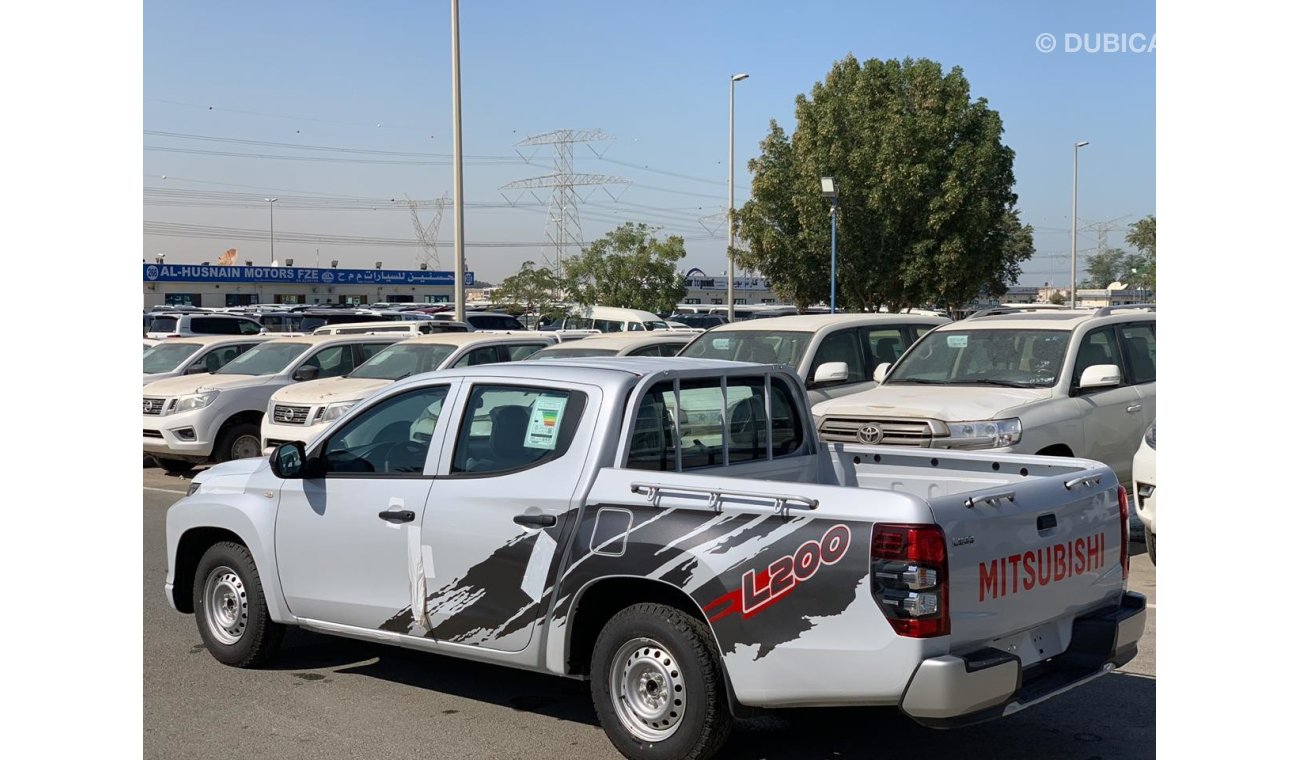 Mitsubishi L200 2WD 2.4L PETROL ENGINE NEW MODEL  GCC SPEC