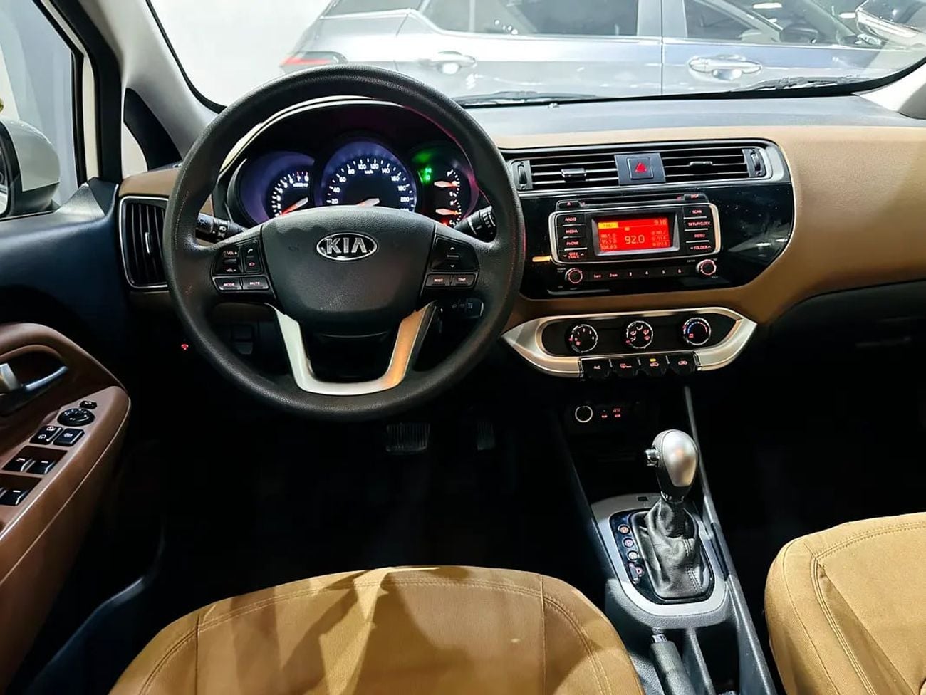 Kia Rio EX 1.4L (107 HP) Hatchback