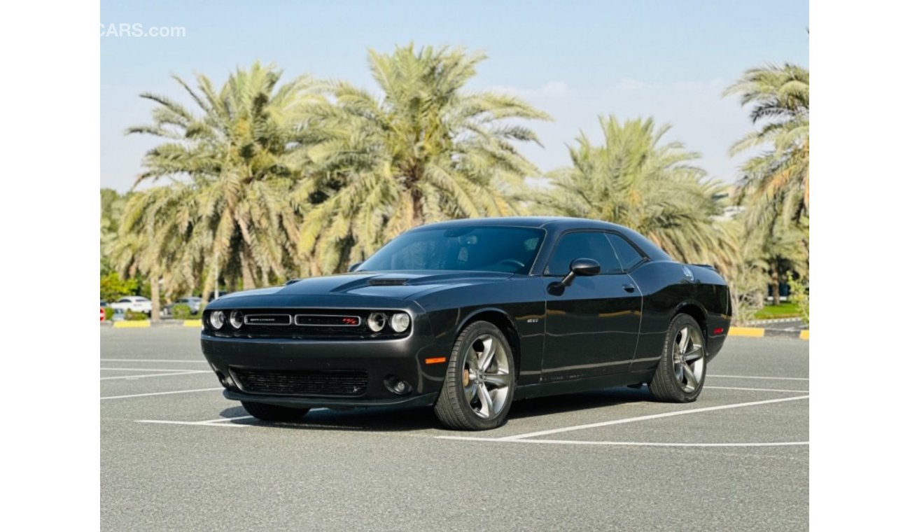 Dodge Challenger R/T DODGE CHALLENGER V8 MODLE 2018 5.7L