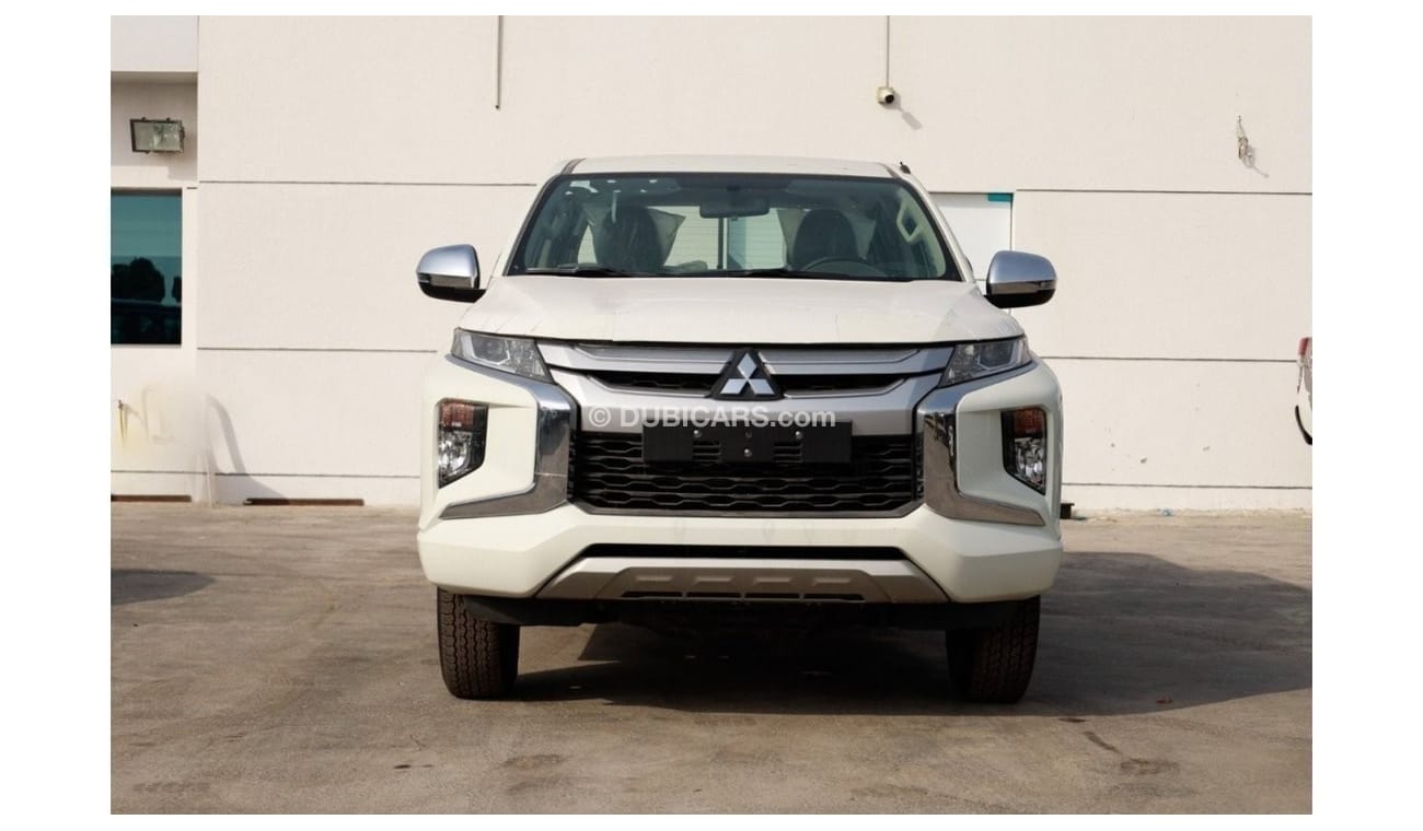 Mitsubishi L200 Mitsubishi L200 petrol 2023 basic option Manual