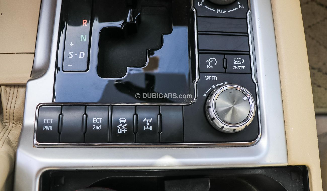 Toyota Land Cruiser GXR V6