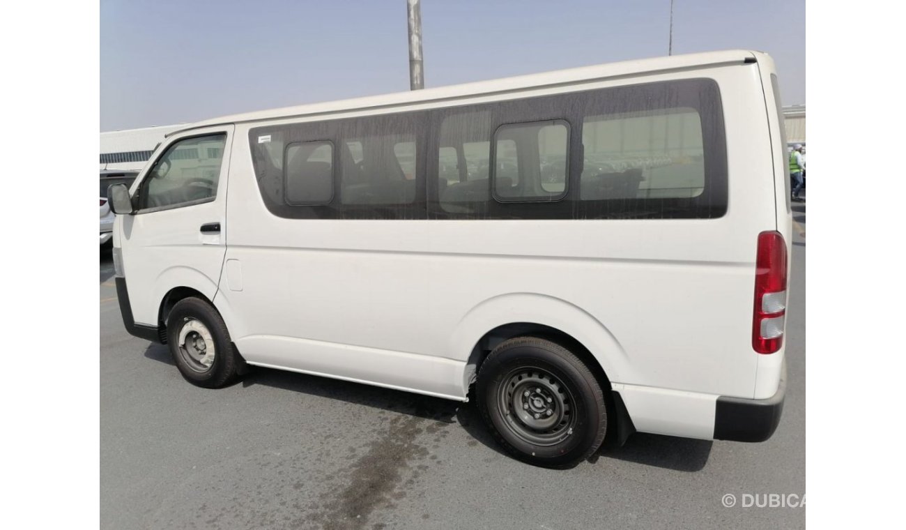 تويوتا هاياس TOYOTA HIACE 3.0L 15-STR 2023 S/R BSC(i) M/T DSL