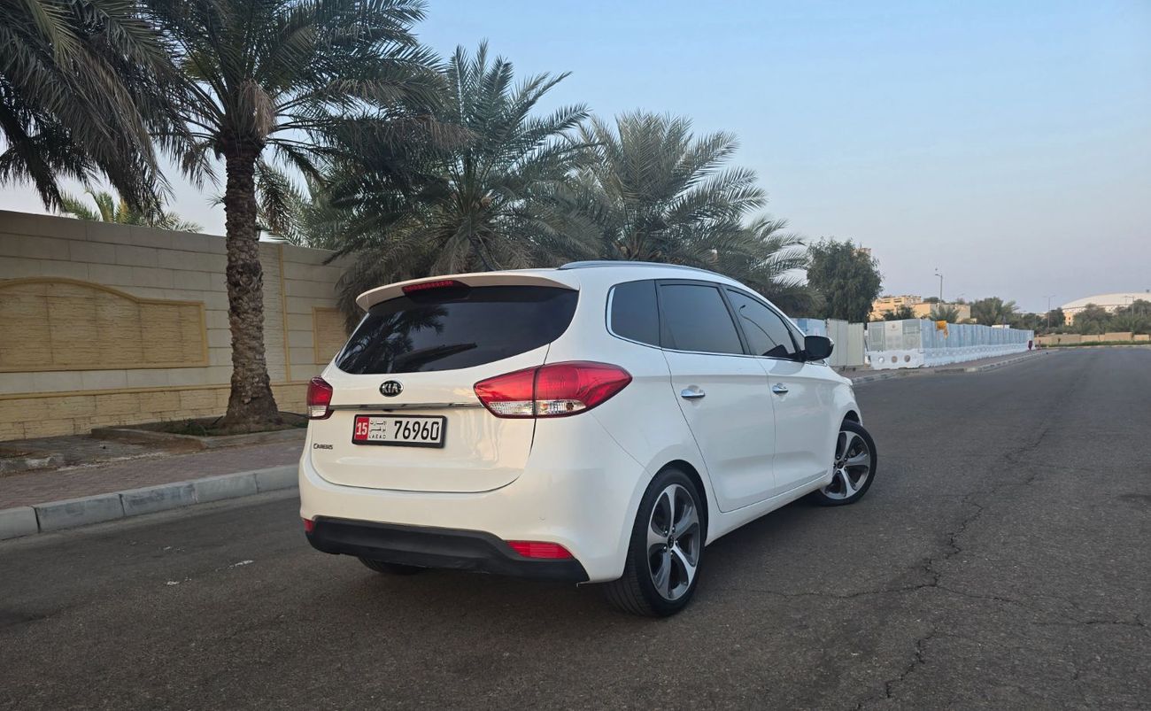 كيا كارينس EX Deluxe 2.0L