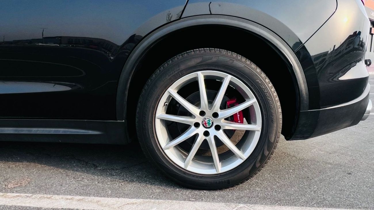 Alfa Romeo Stelvio Super AED 1,200 PM | ALFA ROMEO STELVIO Q4 | FULLY MAINTAINED | GCC | JUST BUY & DRIVE