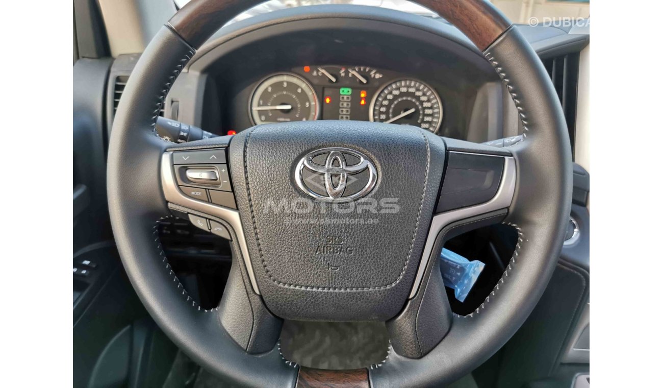 Toyota Land Cruiser 4.5L Diesel, 18" Alloy Rims, Push Start, LED HeadLights, Fog Lamps, CODE - VXRGT20