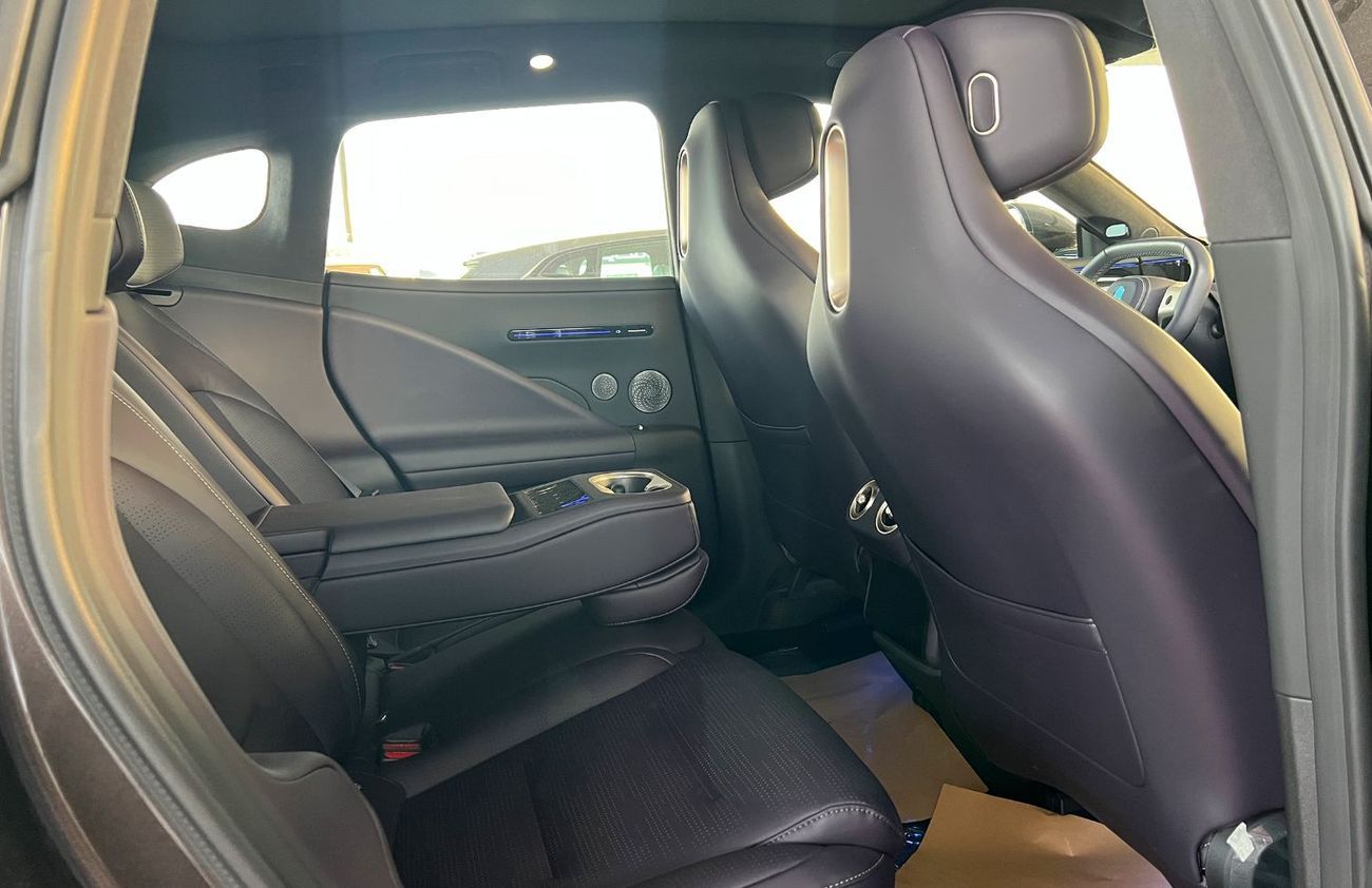 أفاتر 07 Plug in Hybrid 2024