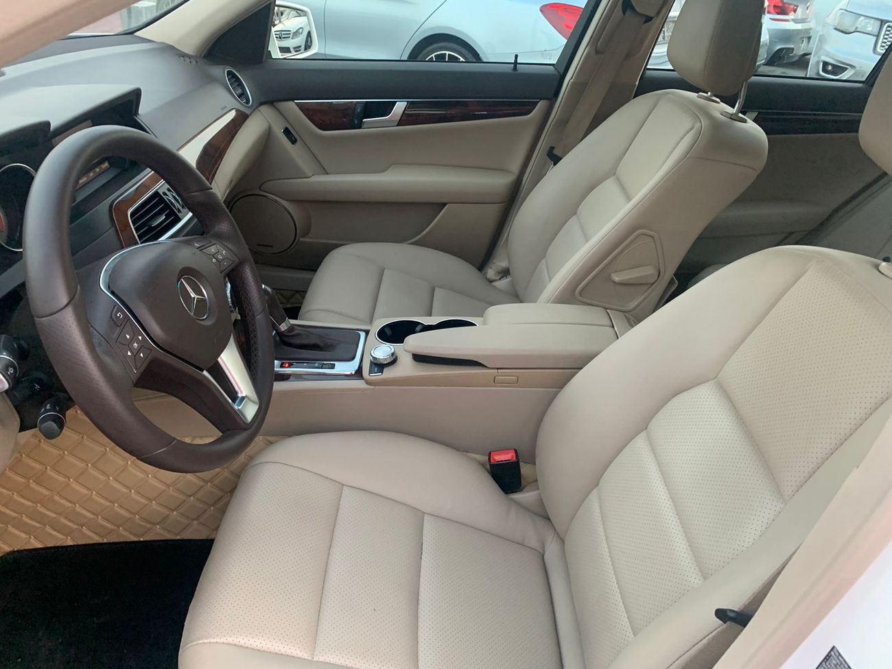 Mercedes-Benz C 300 Mercedes C300_2014_Excellent_Condition _Full option