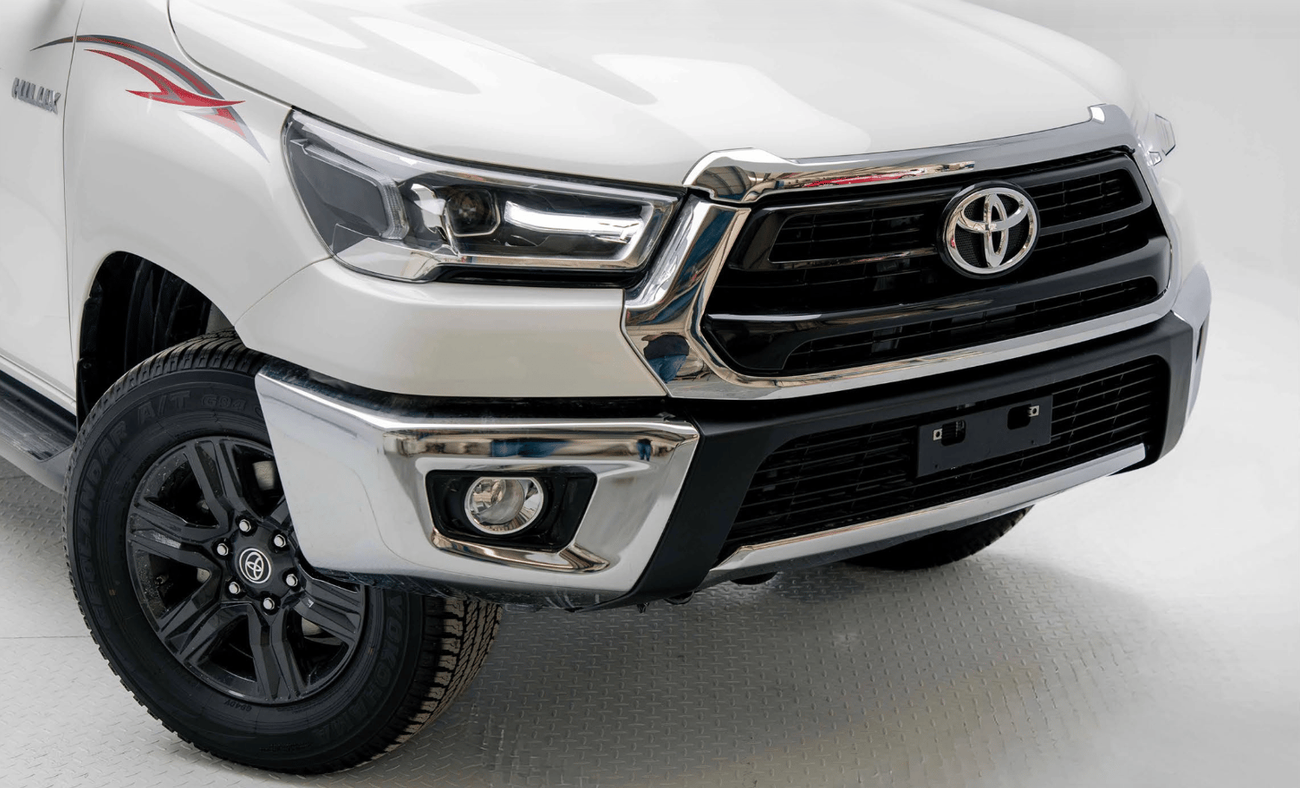 Toyota Hilux SR5 GCC 2.7L Manual Petrol