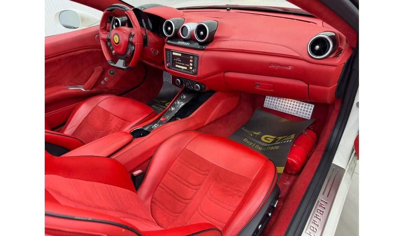 Ferrari California 2016 Ferrari California T Convertible, Full Service History, Carbon Fiber Package, GCC