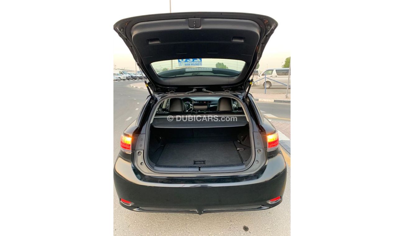 Lexus CT 200h F-SPORTS LIMITED HYBRID ENGINE 1.8L V4 2011 AMERICAN SPECIFICATION