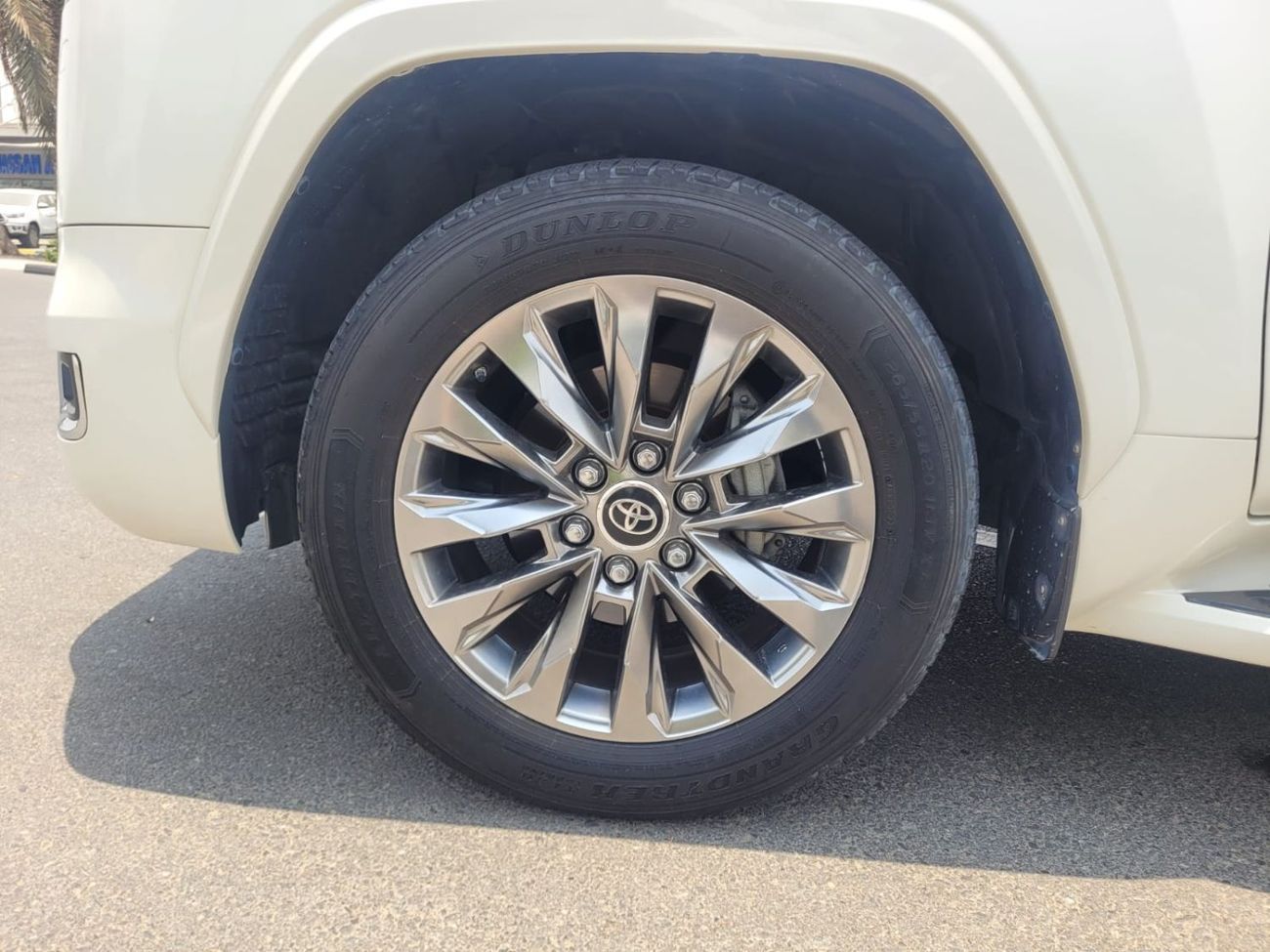 Toyota Land Cruiser GXR 4.0L