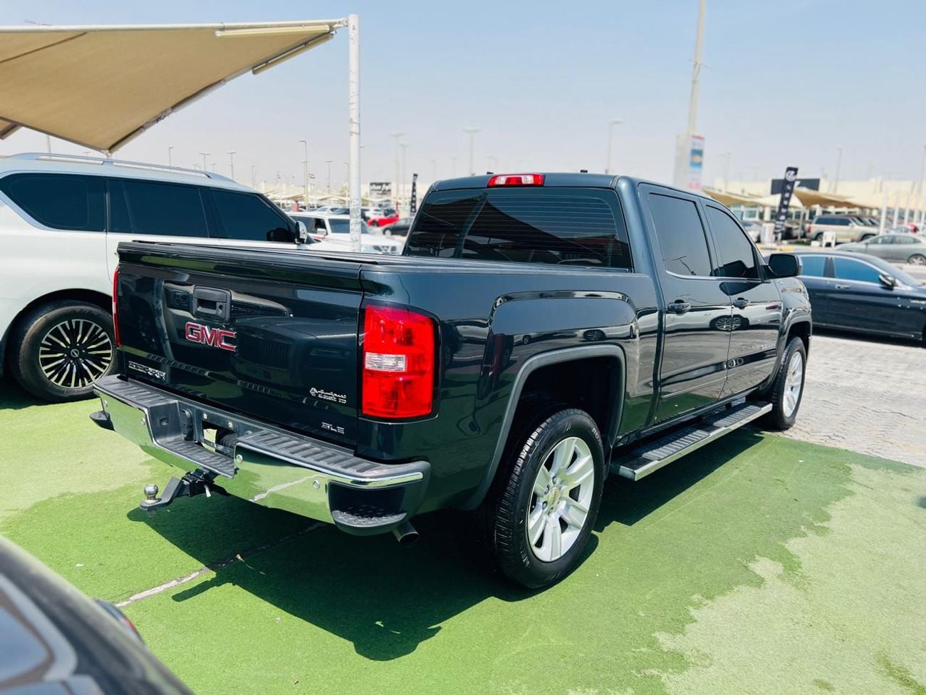 جي أم سي سييرا 1500 CREWCAB SLE Z71