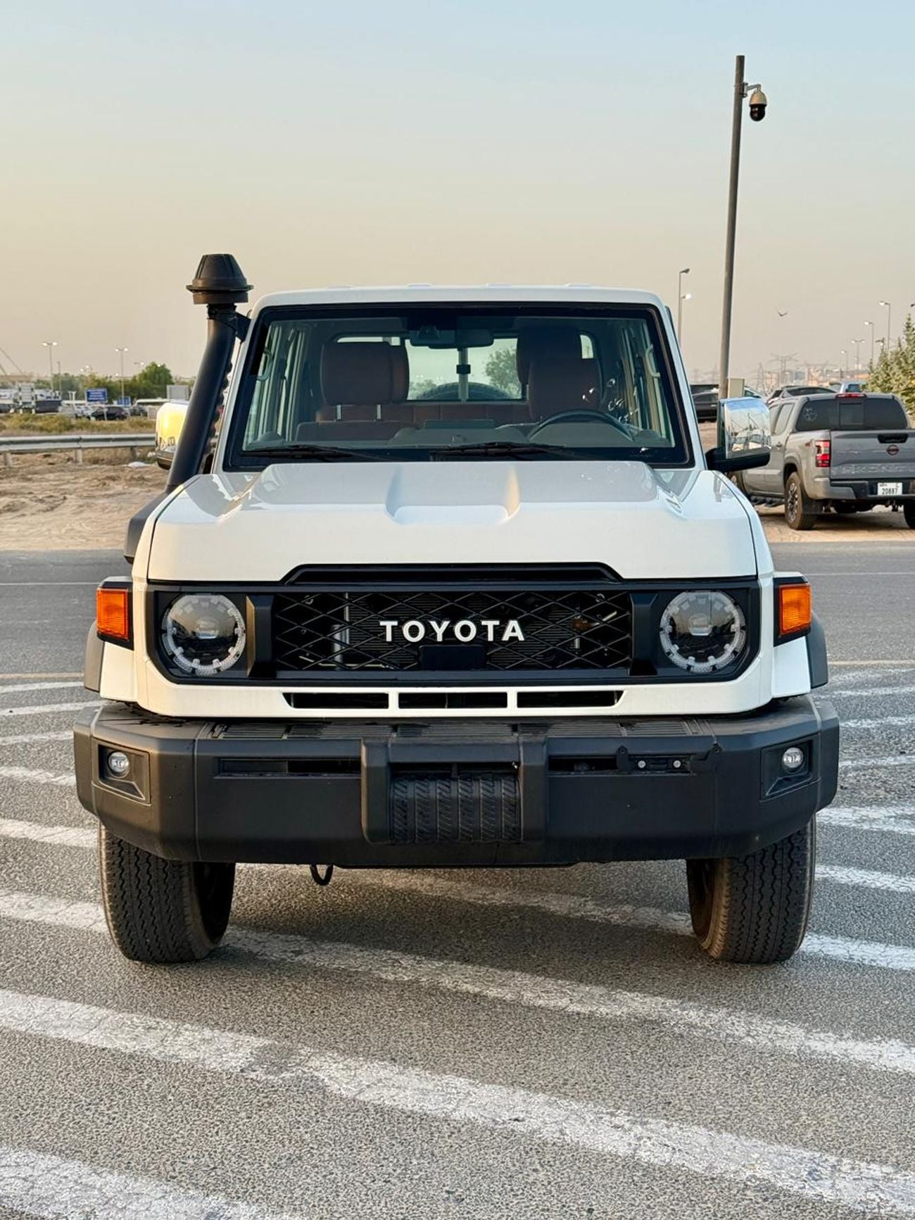 تويوتا لاند كروزر 70 HT VXR Toyota Land Cruiser (70 Series) (GRJ79) 4.0L AWD