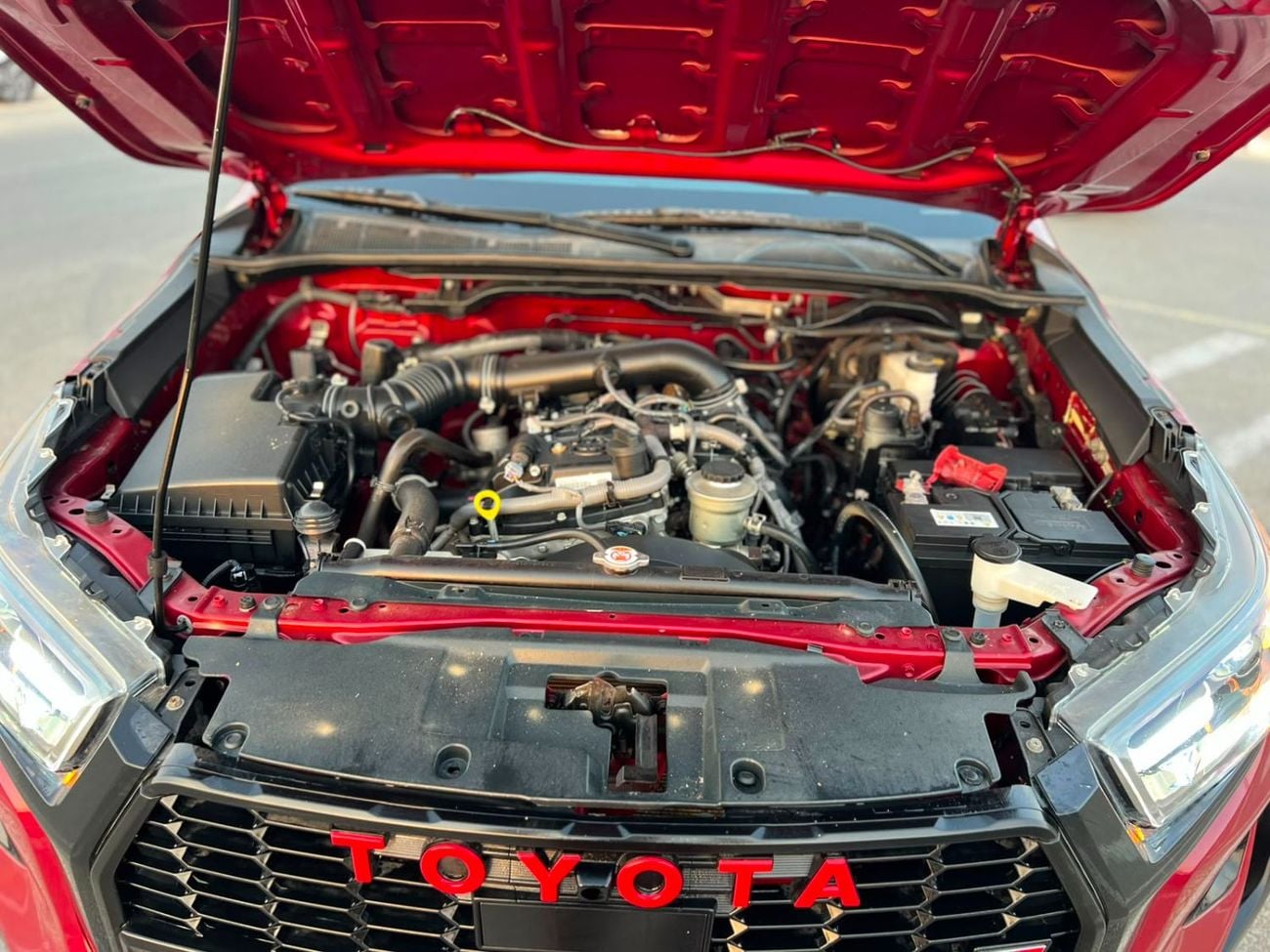 تويوتا هيلوكس 2022 Toyota Hilux GR Sports Modified - 2.7L V4 AWD - Full Off Road Rollbar - Rear CAM & Multi Media