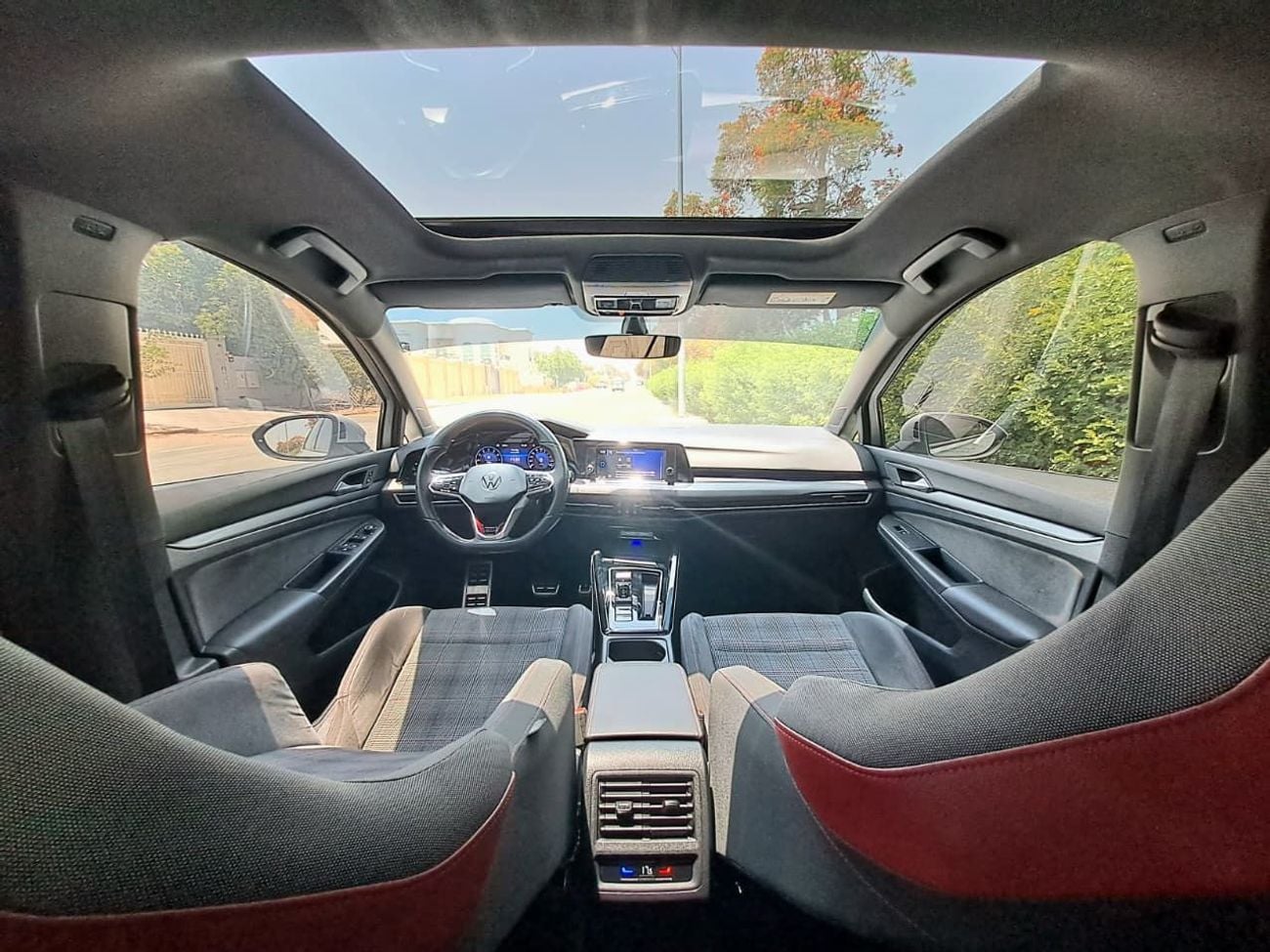 Volkswagen Golf 1,456-MONTHLY | 2.0 TURBO GOLF GTI P1 | PANORAMIC SUNROOF | WARRANTY