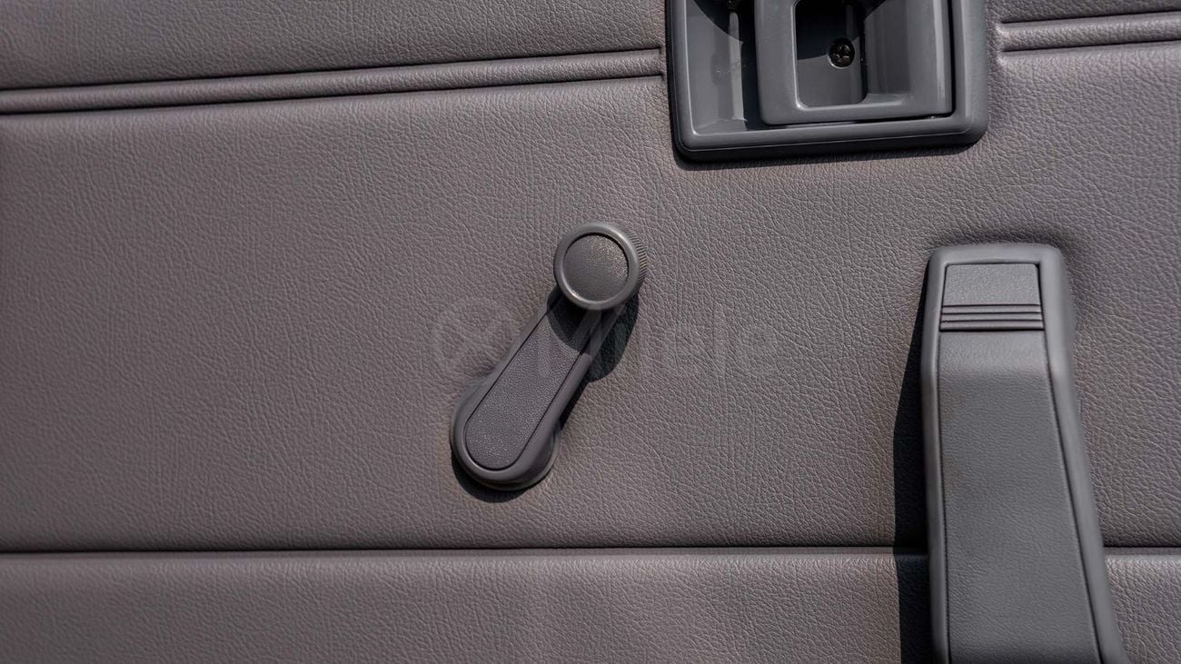 تويوتا لاند كروزر 70 LAND CRUISER LC78