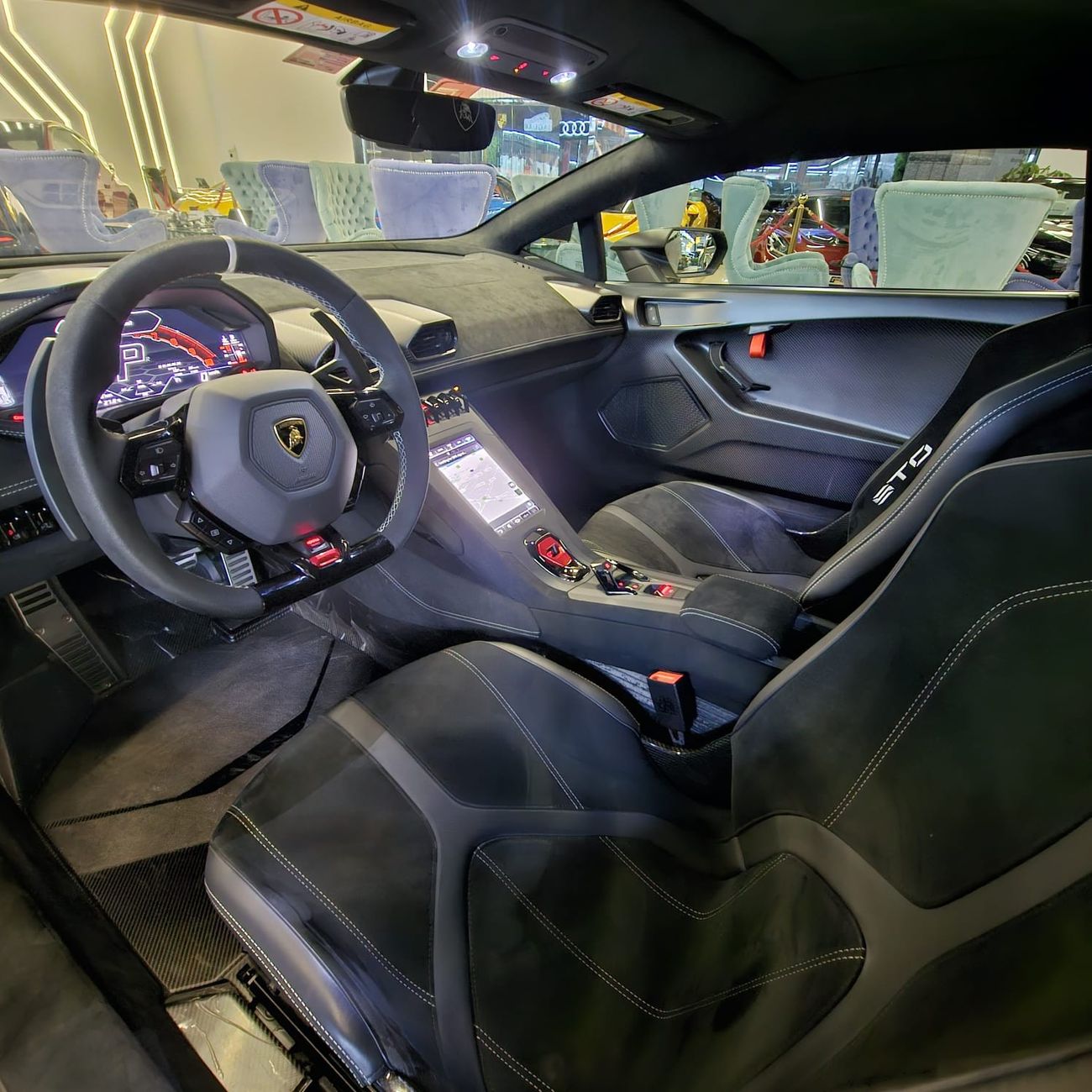 Lamborghini Huracan 2022 Lamborghini Huracán STO / GCC /Forged Carbon Fiber Edition/arranty till 2027Under Agency W