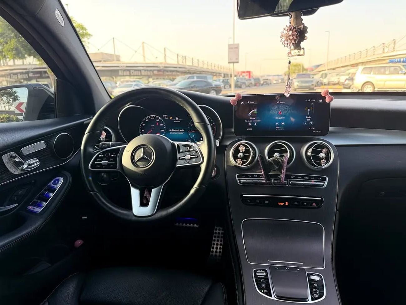 Mercedes Benz GLC 300 E 4MATIC PREMIUM
