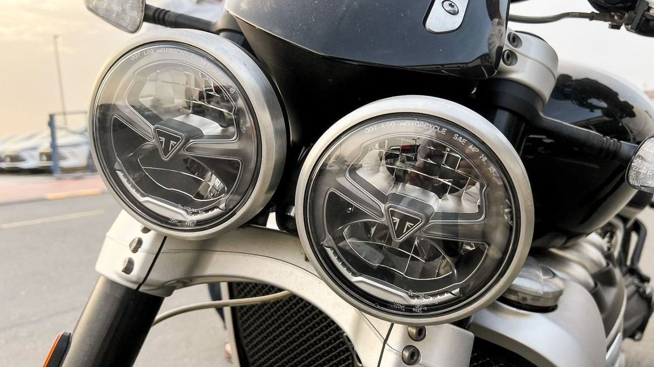 Triumph Stag 2020 Triumph Rocket 3R 2500CC