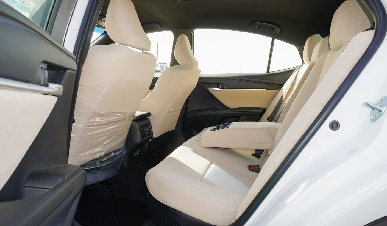 Toyota Camry E  HEV 2.5L Hybrid