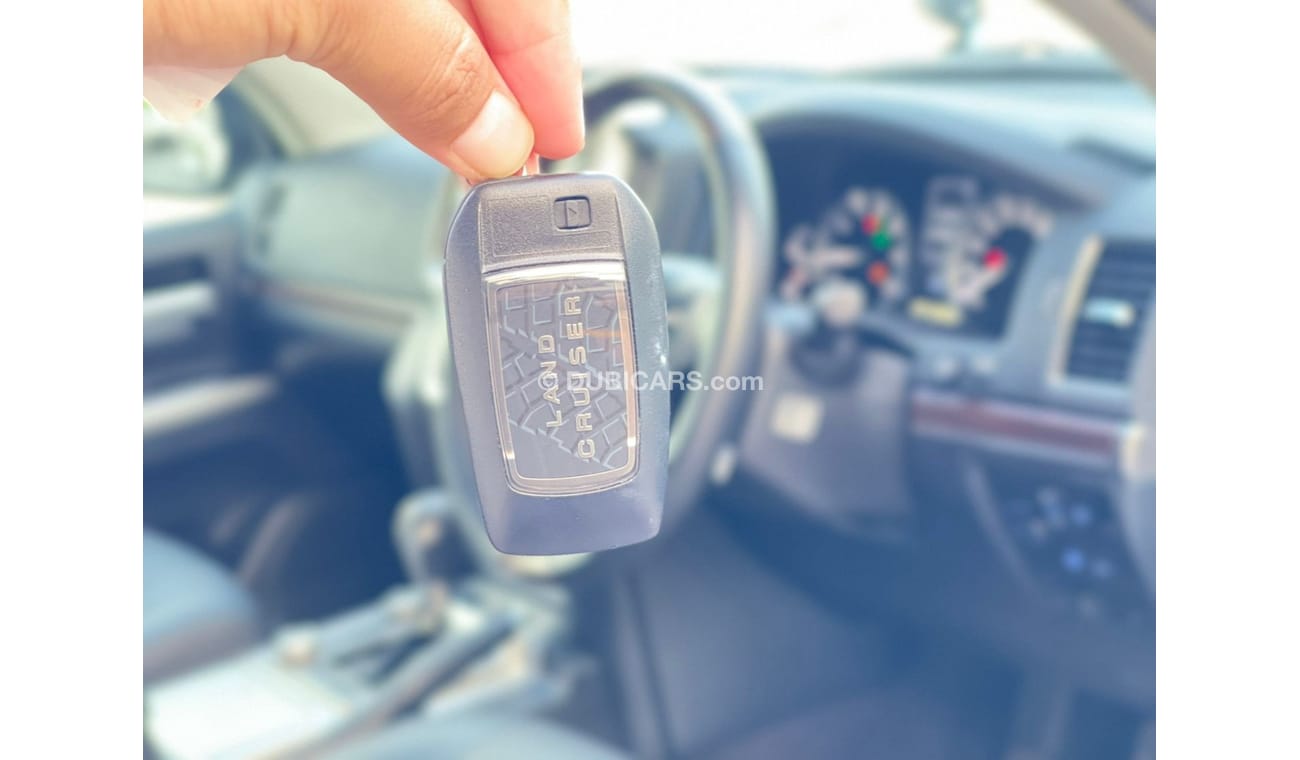 Toyota Land Cruiser | AXG | FULL OPTIONED | 4WD | SUNROOF |