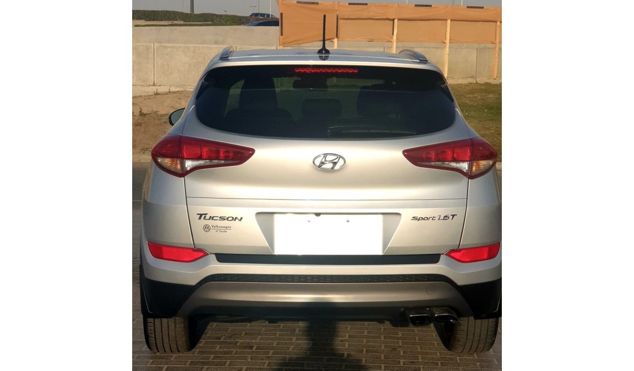 Hyundai Tucson Full option 1.6 L