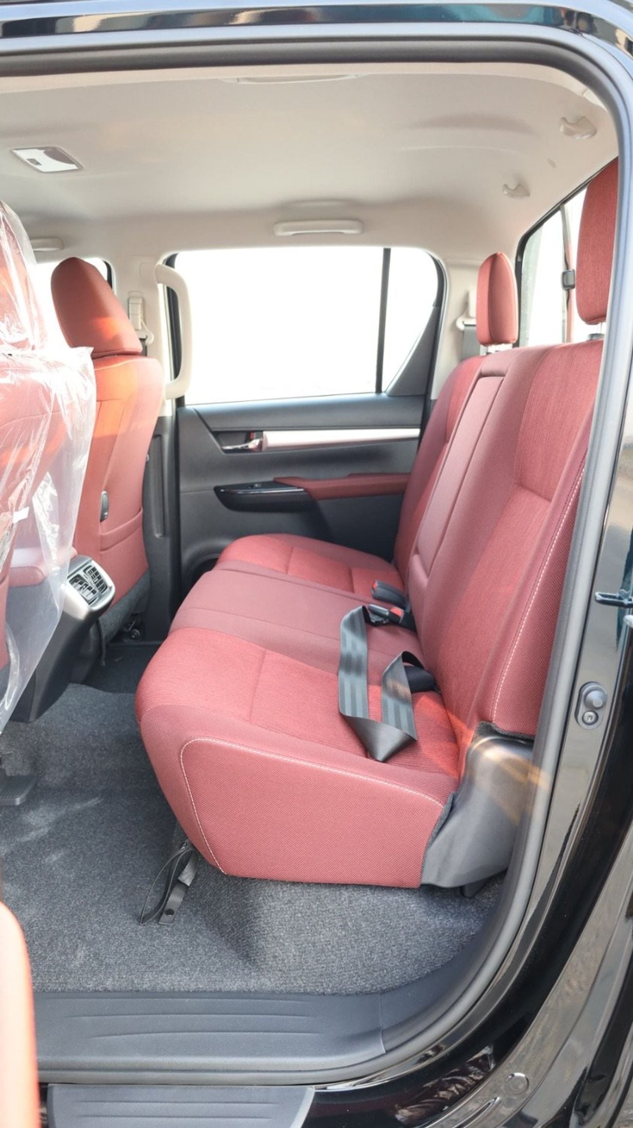 Toyota Hilux TOYOTA HILUX 2.7 PETROL M/T KUWAIT SPEC FULL OPTION PISH START