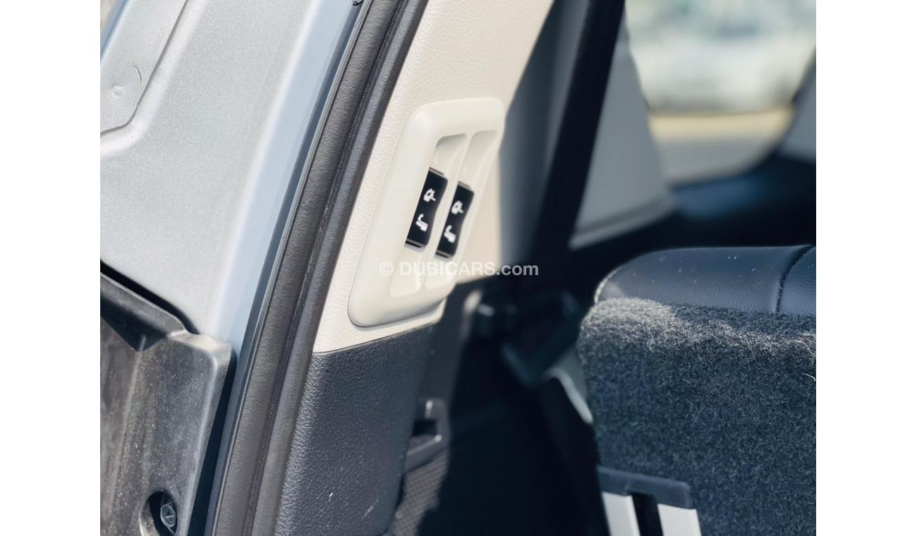 Toyota Prado TOYOTA PRADO DIESEL ENGINE 2.8 MODEL 2017 FULL OPTION SEVEN SEATER