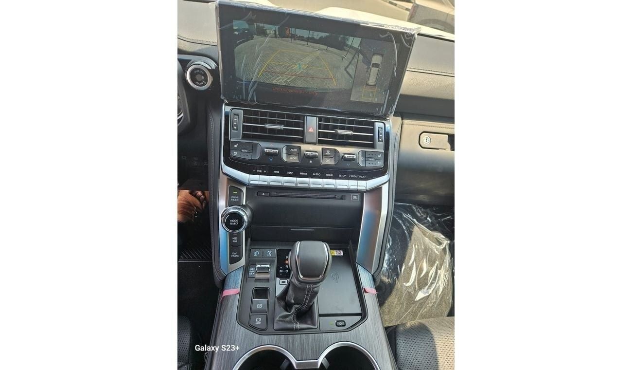 Toyota Land Cruiser GR Sport 3.5L Petrol