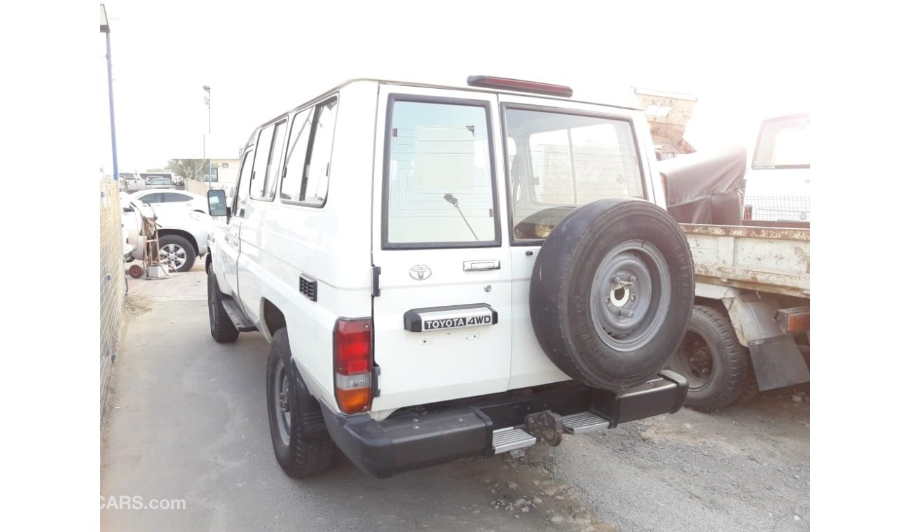 Toyota Land Cruiser Hard top