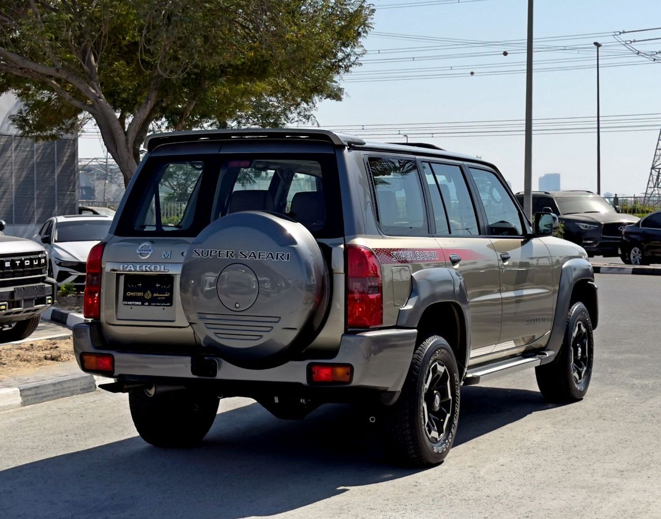نيسان باترول سوبر سفاري Super Safari