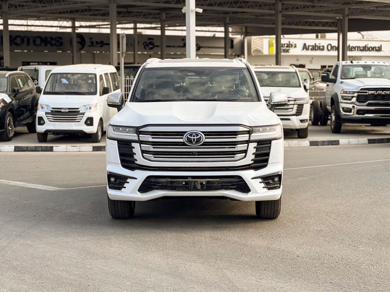 تويوتا لاند كروزر EXPORT ONLY - Toyota LC300 VXR 3.3L DSL (GCC Specification)