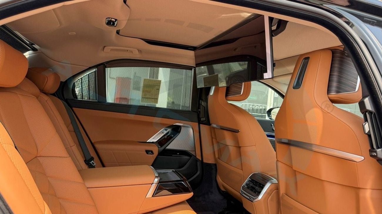 بي أم دبليو 740i ماستركلاس M SPORT PACKAGE 2026 (For Export , НА ЭКСПОРТ) 3.0TT RWD GCC  Без пробега