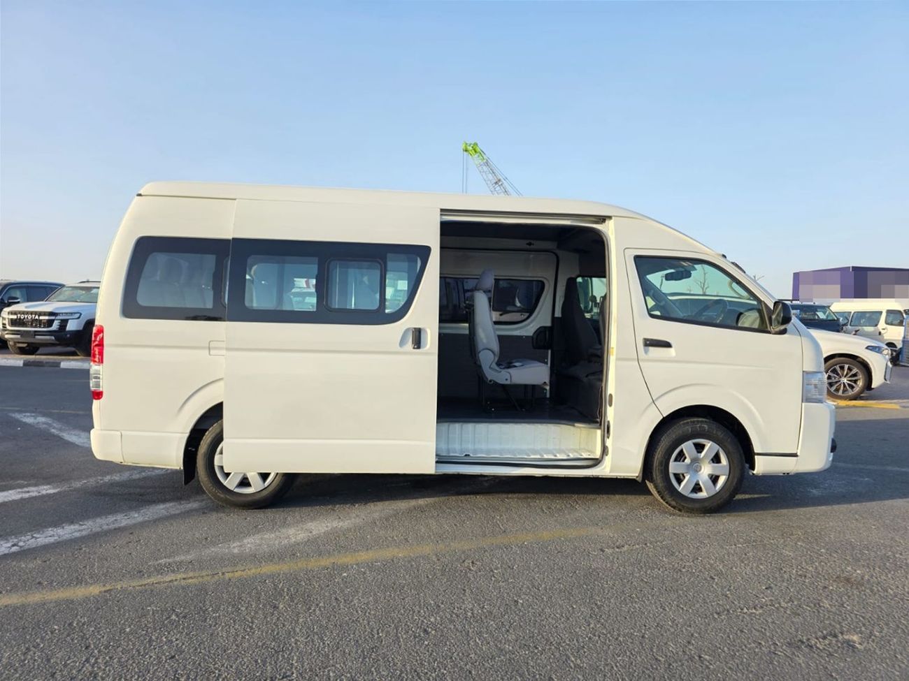 Toyota Hiace TOYOTA HIACE COMMUTER VAN RHD 2013 MODEL 3.0 L DIESEL MANUAL(PM10868)