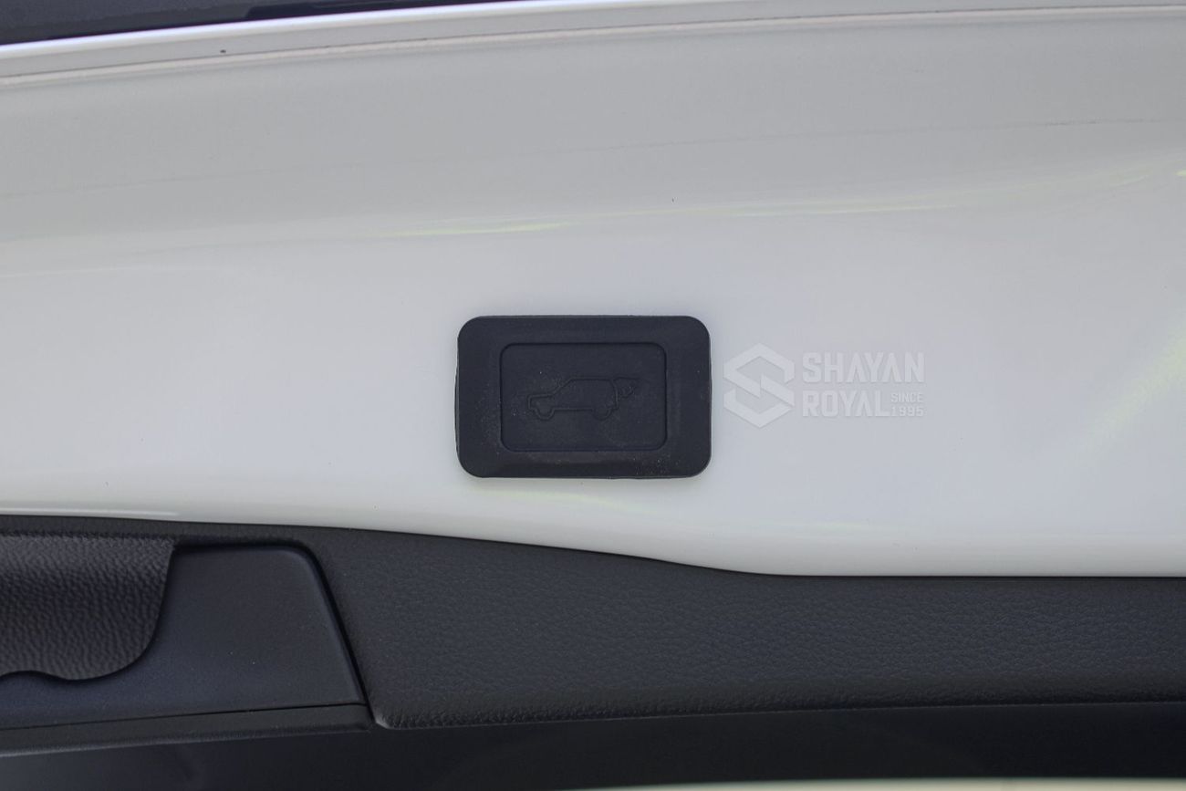 Toyota RAV4 LHD XLE-E 2.5L PETROL AWD AT 2025MY