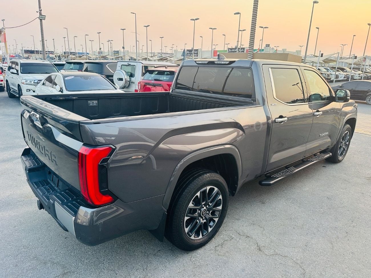 Toyota Tundra SR (NON GCC)