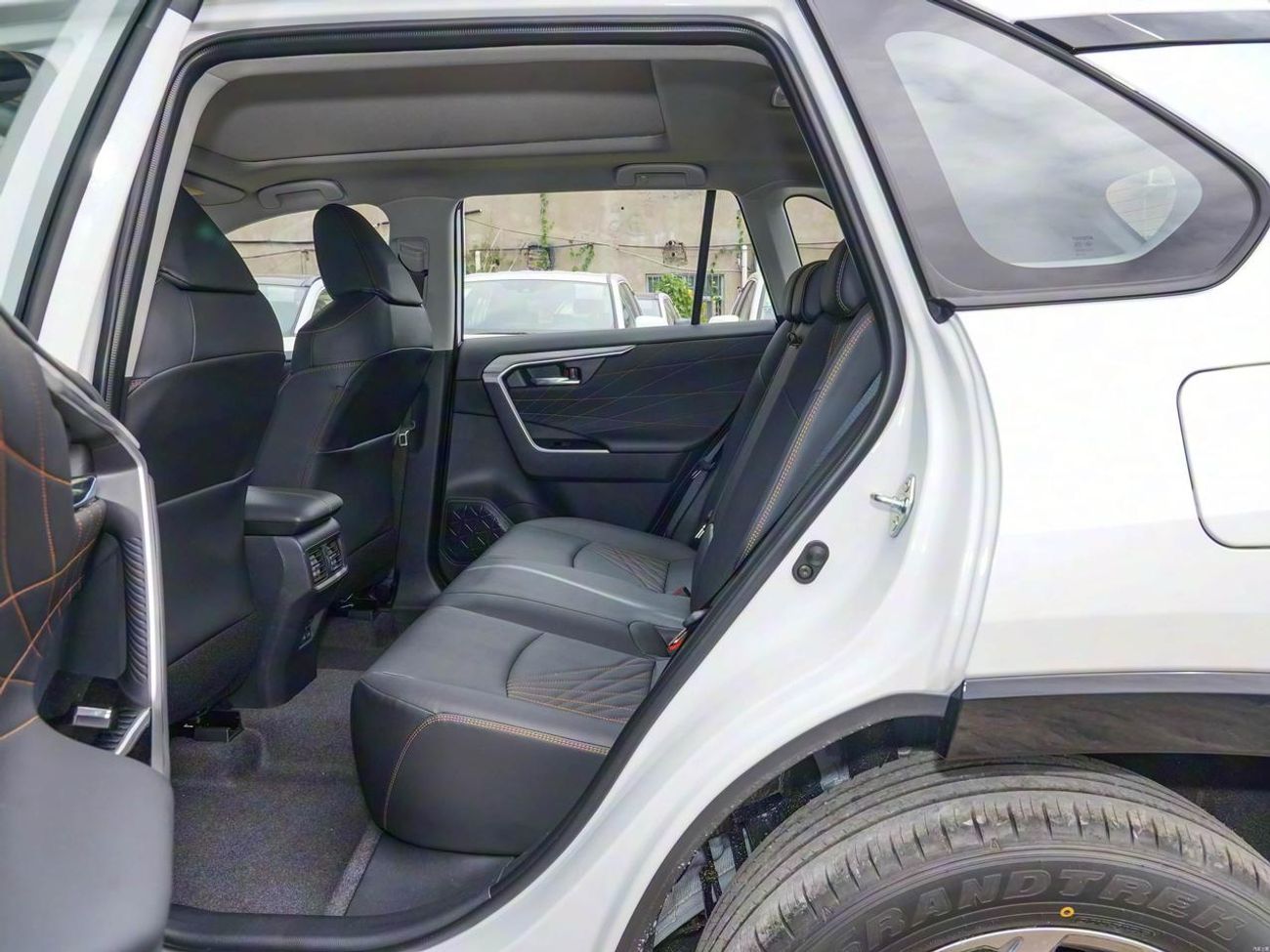 Toyota RAV4 TOYOTA RAV 4 2.0L PETROL 2WD FULL OPTION MODEL 2025