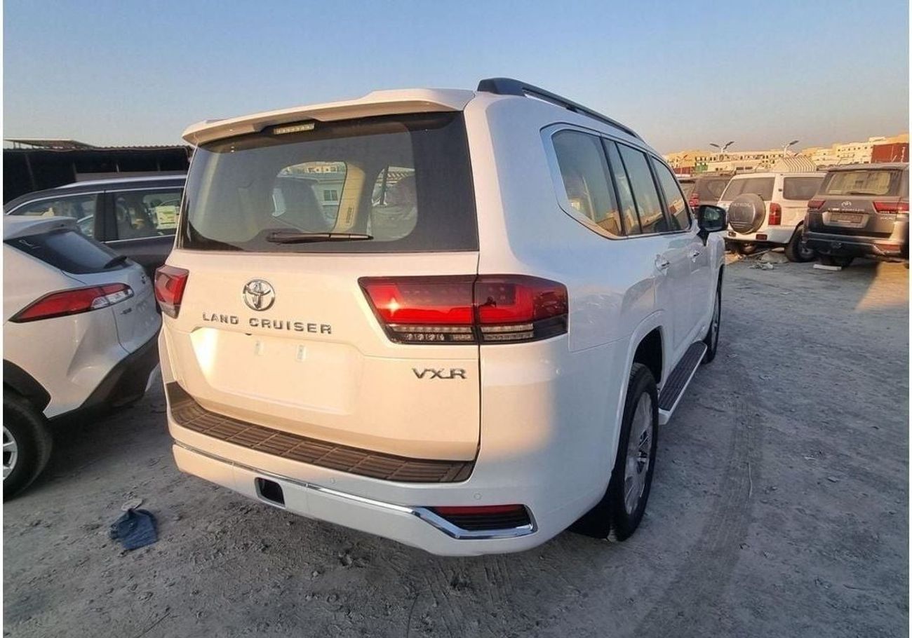 Toyota Land Cruiser LC300 VXR 3.3L DSL 2025YM