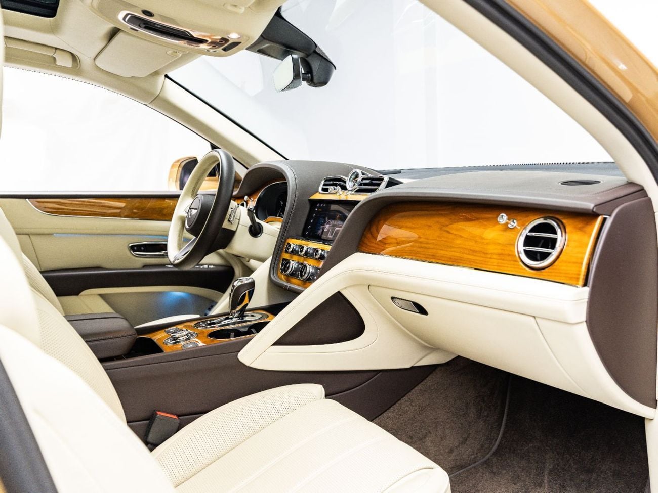 Bentley Bentayga 2022 Bentley Bentayga, 4.0TC V8, 4WD, 542bhp, 8 Speed Auto