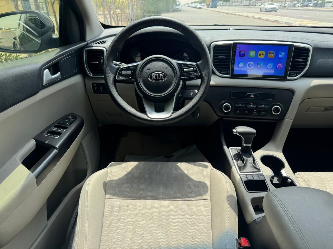 Kia Sportage LX 1.6L FWD 760-Monthly l GCC l Cruise, Camera, GPS l Accident Free