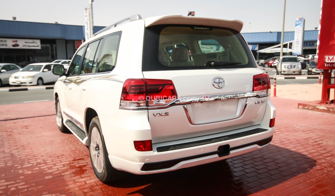 Toyota Land Cruiser VXS V8 5.7