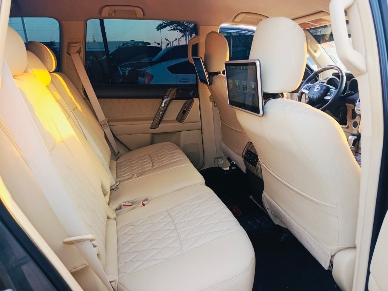 Toyota Prado Toyota Prado TXL V4 2.7 2014 Years facelift 2022