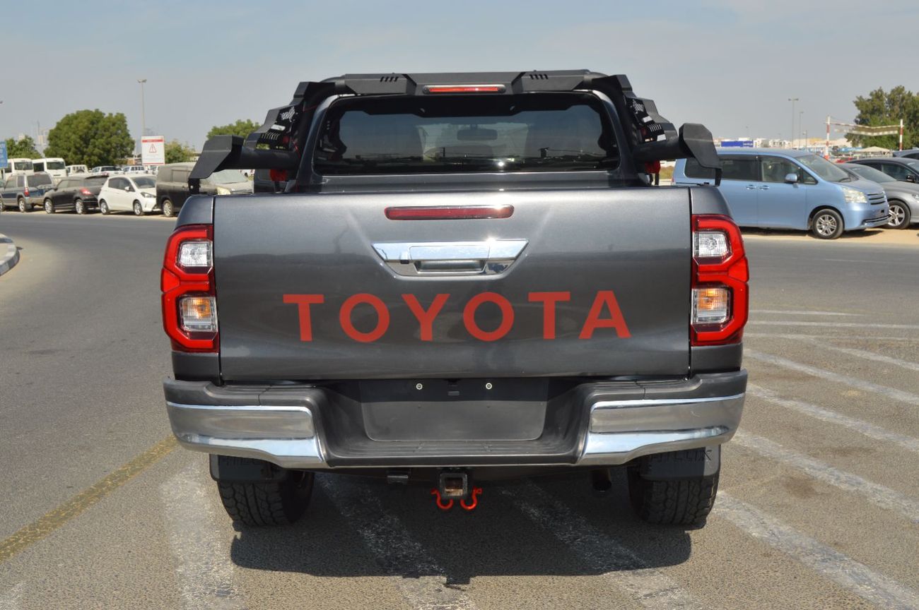 Toyota Hilux Double cabin 2.8L, perfect inside and outside